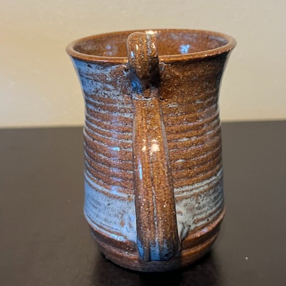 Handcrafted Hand-Thrown Studio Art Pottery Mug ~ Artist Signed, Sally Guger - Picture 6 of 11